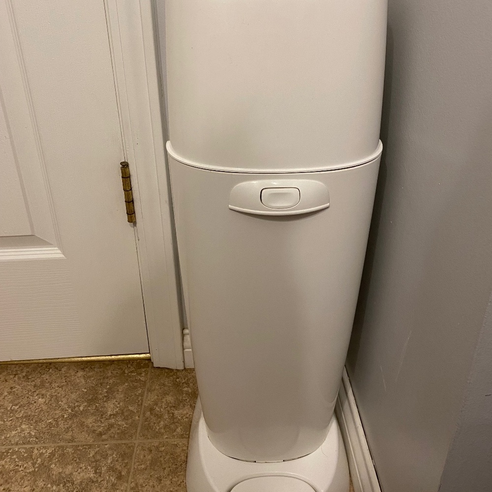 Playtex diaper genie complete pail